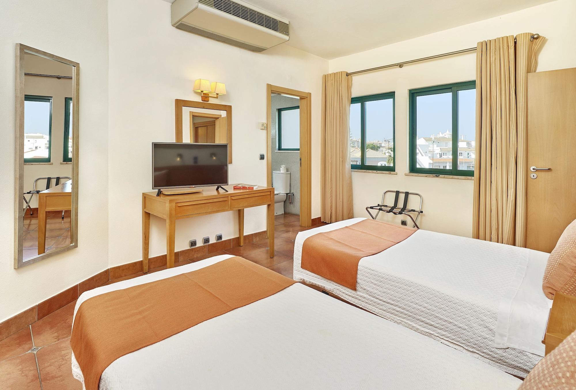 Oceanus Aparthotel Albufeira Exterior foto